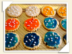 biscotti con glassa colorata di marinella